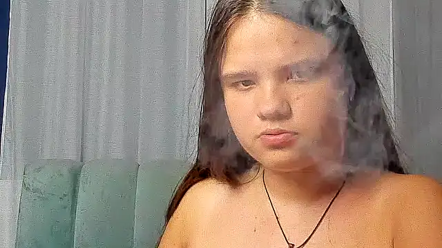 AdeleCruz – Naživo chatovacia miestnosť