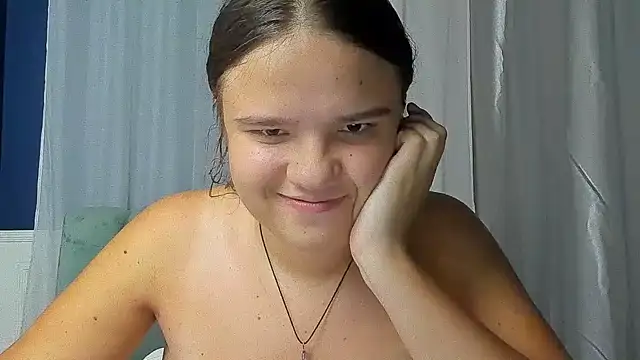 Živá chatovací místnost AdeleCruz