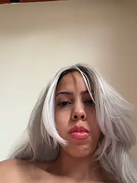 Miah_Lorens Live chatroom