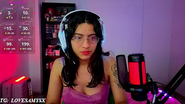 Lovelyamyy Cameră chat live