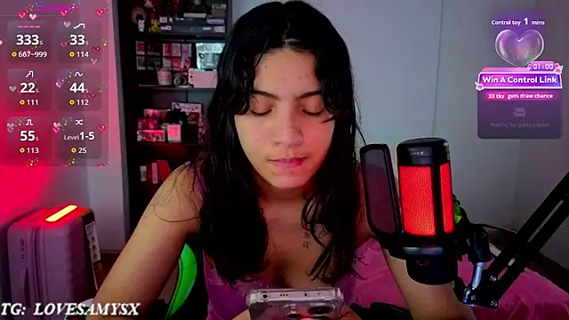 Lovelyamyy Live chatroom