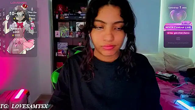 Sala de chat ao vivo de Lovelyamyy