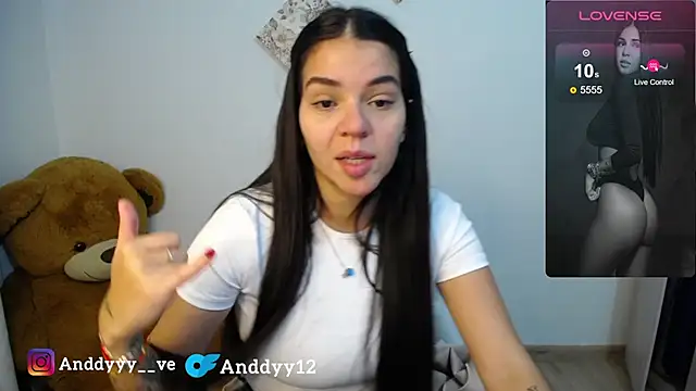 Anddyy__ Adlı Modelin Canlı Sohbet Odası