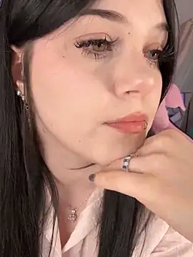 JessicaAddamss élő chatszobája
