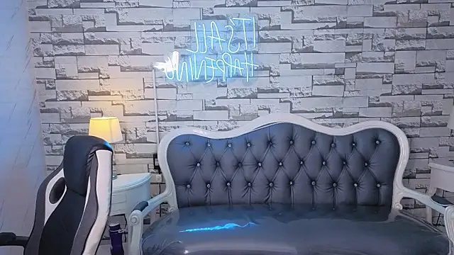 zoe_ch_ Adlı Modelin Canlı Sohbet Odası