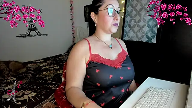 nataparis' Live Chat Room