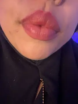 Sala de chat en directo de zahra_Jalid