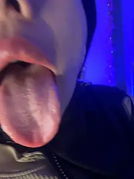 Chatroom en direct de zahra_Jalid