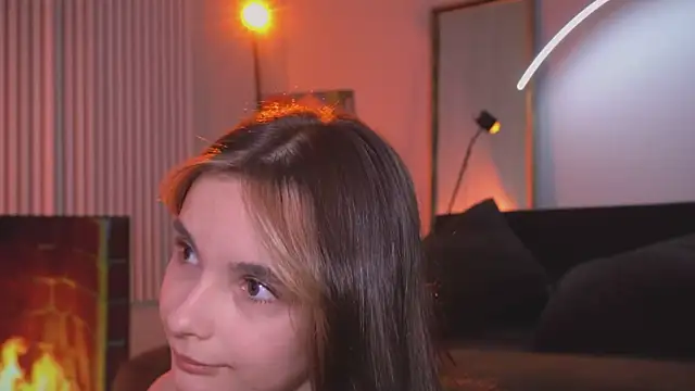 Bella_Alita Adlı Modelin Canlı Sohbet Odası