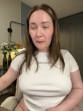 Kiss_My_Body чат на живо