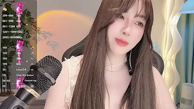 Liz-nn Live Chatraum