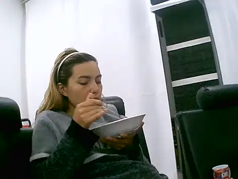 VittoriaTaylor Cameră chat live