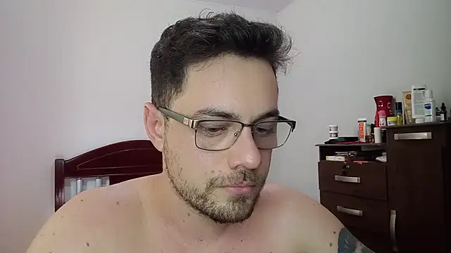 Dyllan__ Adlı Modelin Canlı Sohbet Odası
