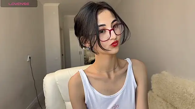newfrommacau Adlı Modelin Canlı Sohbet Odası