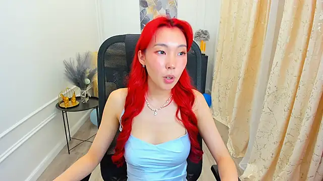 AnnaReyla Adlı Modelin Canlı Sohbet Odası