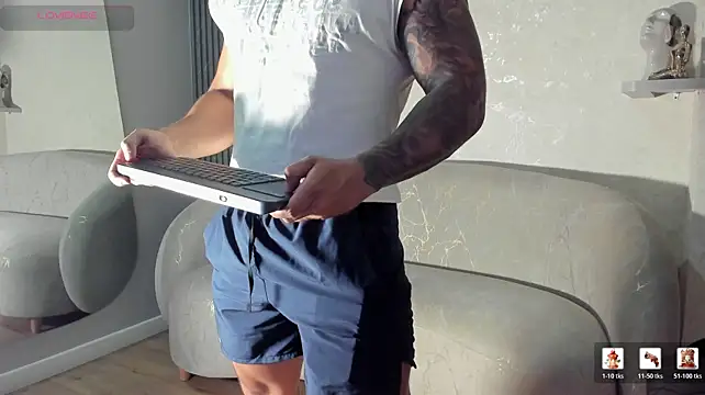 عرض كام Brad_Summer