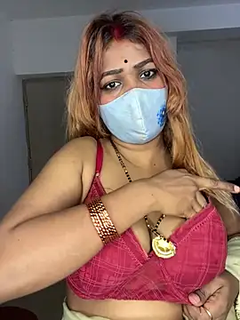 Pokazy przed kamerką – Maya_BDSM