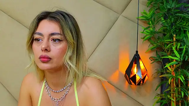 Chat ao vivo de ChloeFrost