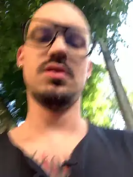 AssHunter4k – Naživo chatovacia miestnosť