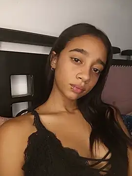 Pokój czatu na żywo – Zoe_Sweett18