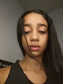 Živá chatovací místnost Zoe_Sweett18