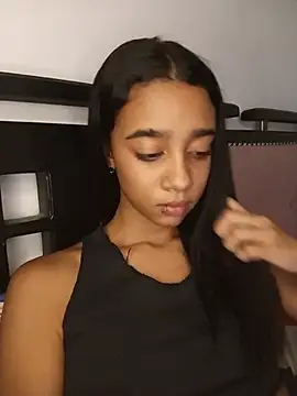 Živá chatovací místnost Zoe_Sweett18