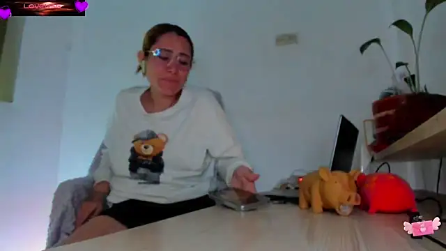 VioletParkker's Live Chat Room
