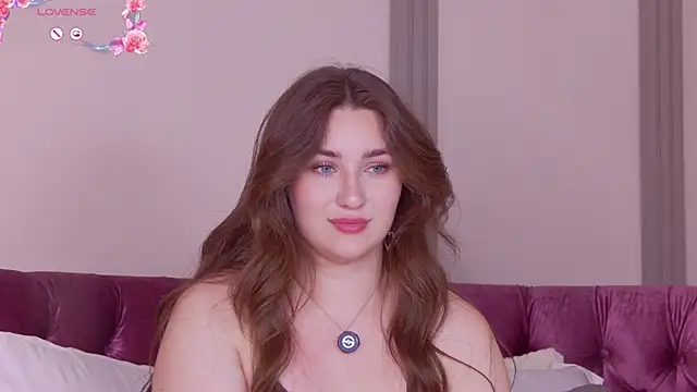 KiraBarlows' Live Chat Room