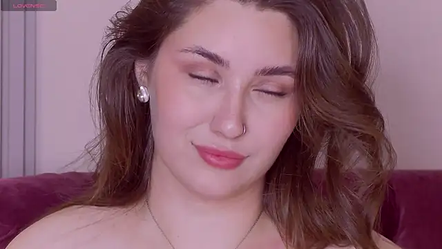KiraBarlows' Live Chat Room