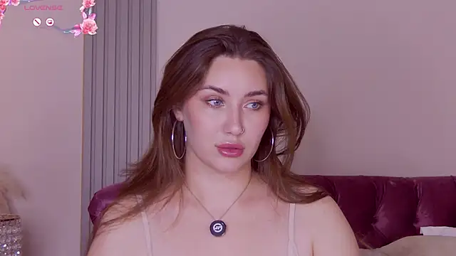חדר צ'אט בשידור חי של KiraBarlows