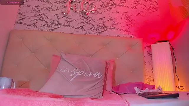 Živá chatovací místnost Lili__taylor