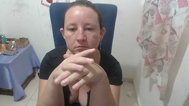 Yohis_Kiut25 Cameră chat live