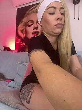 viktoria_davis_ – Naživo chatovacia miestnosť