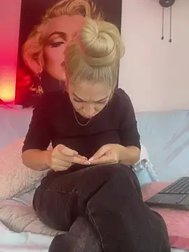 viktoria_davis_ Live Chatraum
