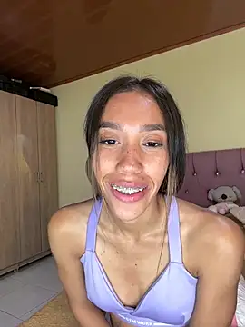 zoe_storm Adlı Modelin Canlı Sohbet Odası