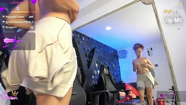 DalayMoore Cameră chat live