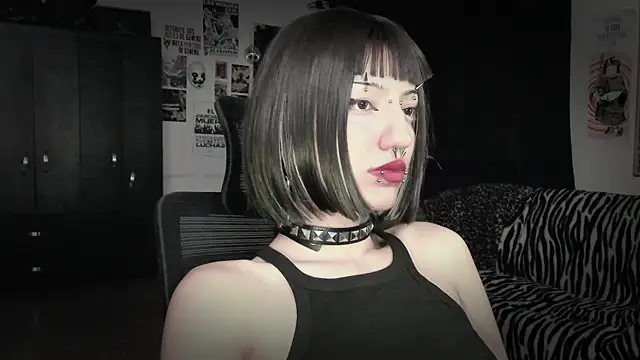 Chat soba uživo modela roxy_toxic