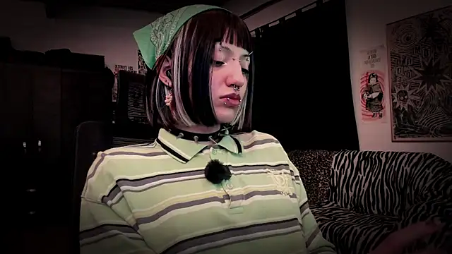 Živá chatovací místnost roxy_toxic