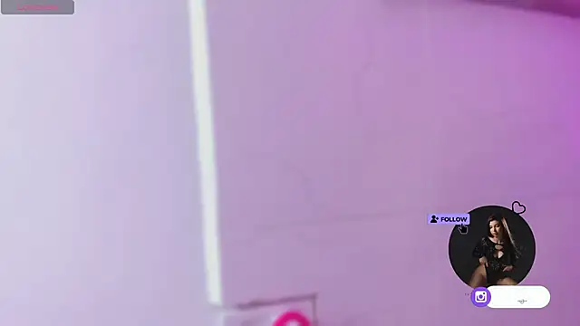 חדר צ'אט בשידור חי של DannaJhonson1