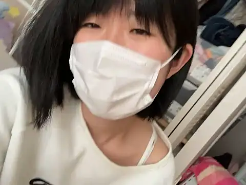 חדר צ'אט בשידור חי של riri_riri_jp