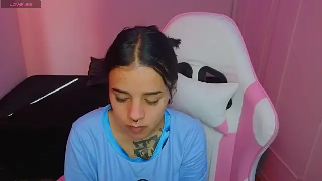 غرفة دردشة Nicole_Foxx_ المباشرة
