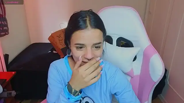 Nicole_Foxx_ 现场聊天室