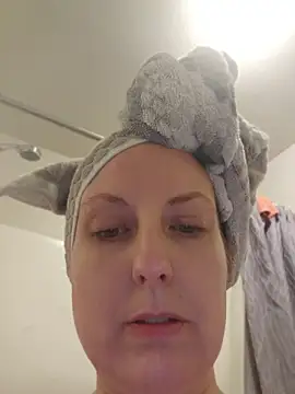 TattedMamaXOXO Live Chatraum