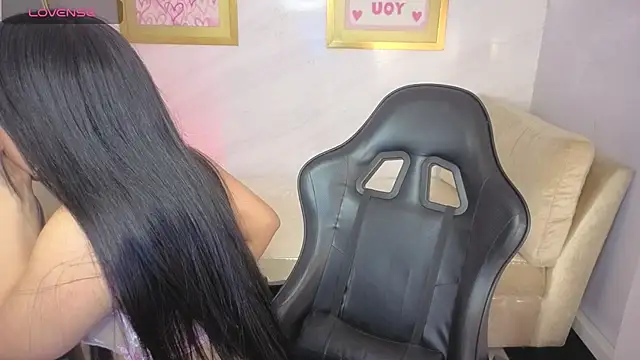 غرفة دردشة Paulette_v المباشرة