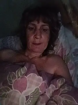 Laura_Kiss Adlı Modelin Canlı Sohbet Odası