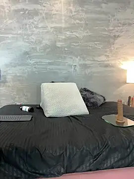 Alaia_Colins Adlı Modelin Canlı Sohbet Odası