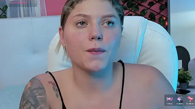alaia_greyy Adlı Modelin Canlı Sohbet Odası