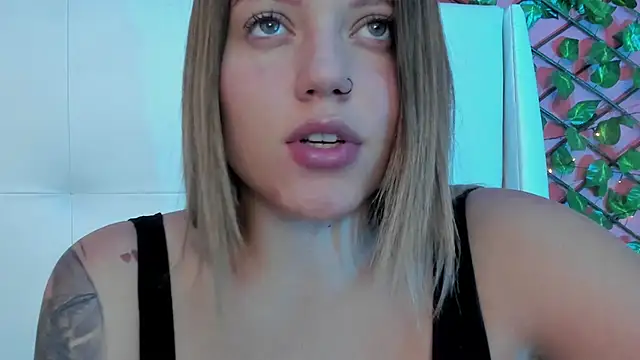 alaia_greyy: δωμάτιο απευθείας συνομιλίας
