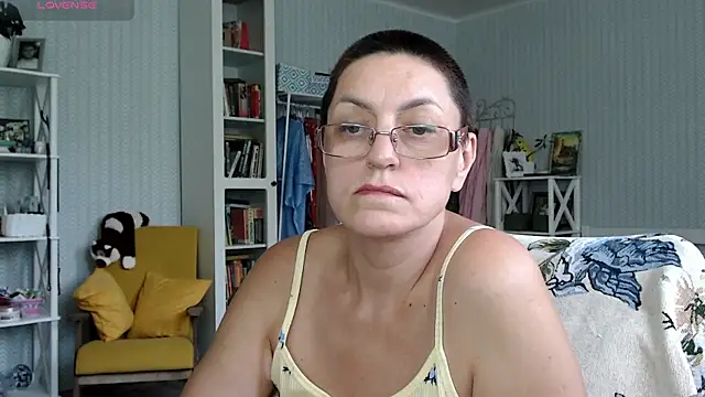 BloomingAllure Live Chatraum