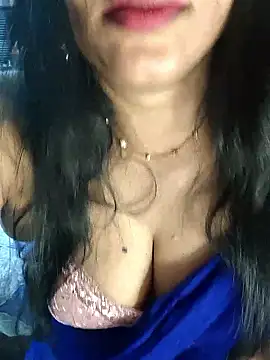 Anusri_359359のライブチャットルーム